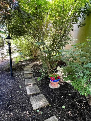 1606 Pine Top Trace, Mishawaka, IN 46545