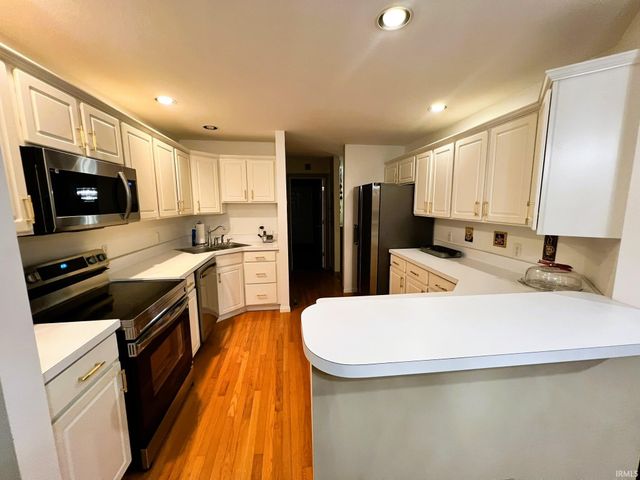 1606 Pine Top Trace, Mishawaka, IN 46545