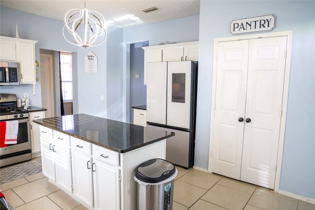 4707 Aramis Drive, Arlington, TX 76016