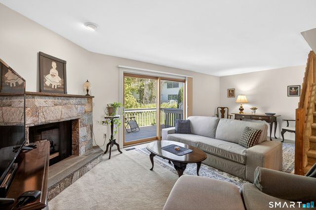 3 Greenview Drive 3, Rocky Hill, CT 06067