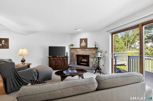 3 Greenview Drive 3, Rocky Hill, CT 06067