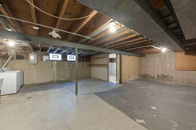 18749 Loomis Avenue, Homewood, IL 60430