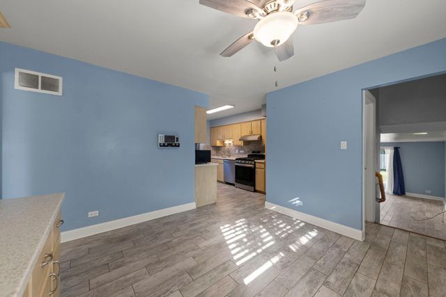 18749 Loomis Avenue, Homewood, IL 60430