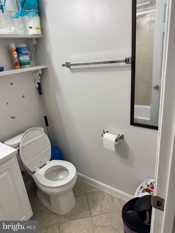 7512 HAWTHORNE #3, Hyattsville, MD 20785