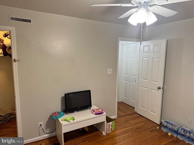 7512 HAWTHORNE #3, Hyattsville, MD 20785