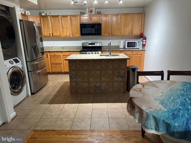 7512 HAWTHORNE #3, Hyattsville, MD 20785