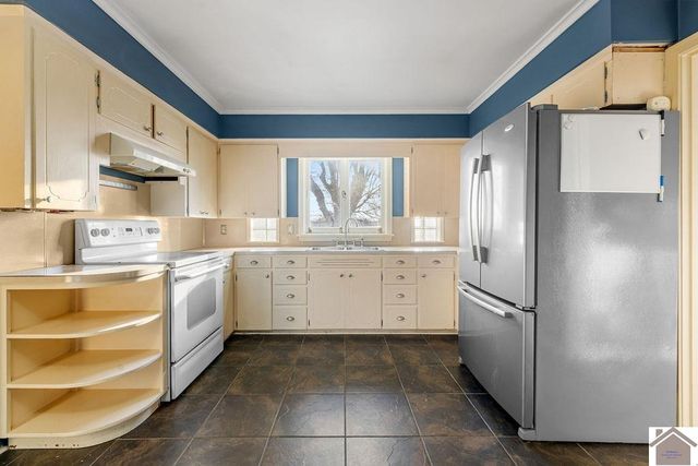 1013 Radio Rd, Almo, KY 42020