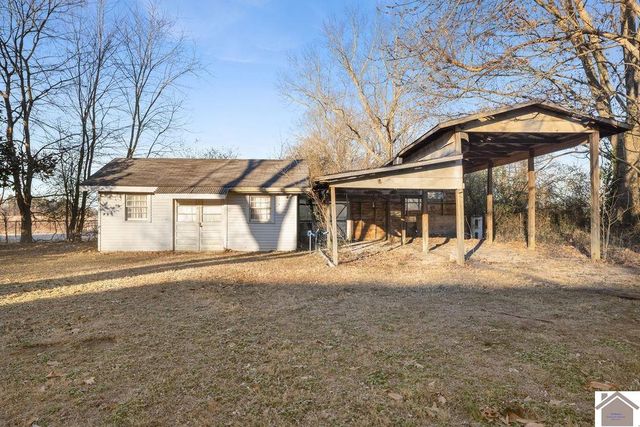 1013 Radio Rd, Almo, KY 42020