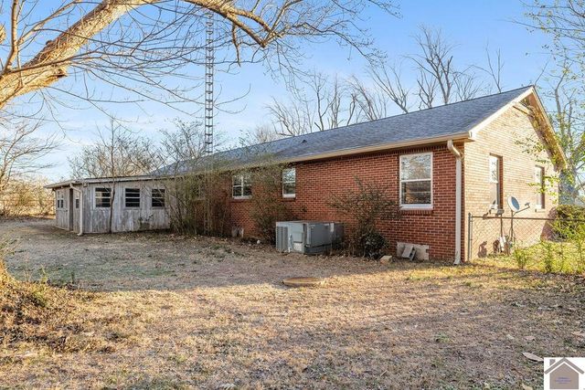 1013 Radio Rd, Almo, KY 42020