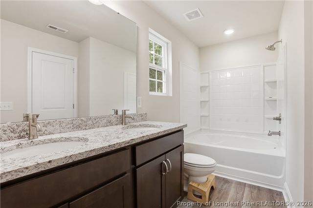 7811 Lucinda Lane, Linden, NC 28356