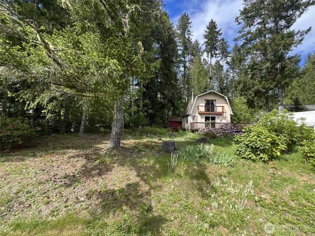 130 N Fairway Drive W, Hoodsport, WA 98548