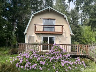 130 N Fairway Drive W, Hoodsport, WA 98548
