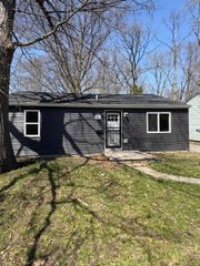 412 W Gracelawn Avenue, Flint, MI 48505