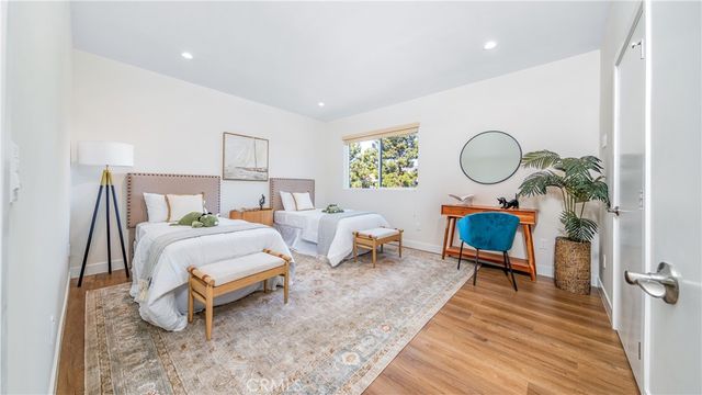 17158 Chatsworth Street 3, Granada Hills, CA 91344