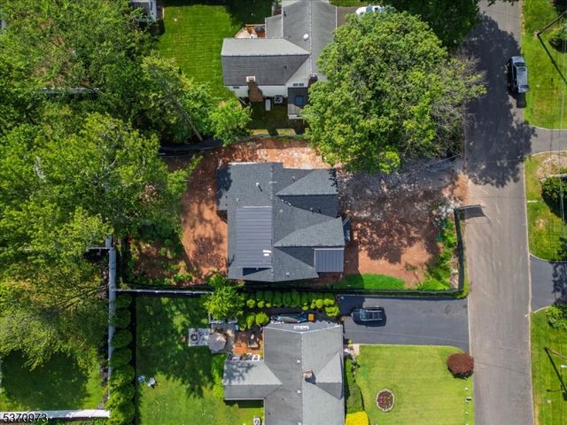 125 Tudor Oval, Westfield Town, NJ 07090