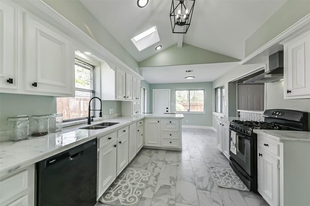 12330 San Lucia River Drive, Houston, TX 77050