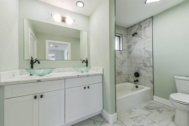 12330 San Lucia River Drive, Houston, TX 77050