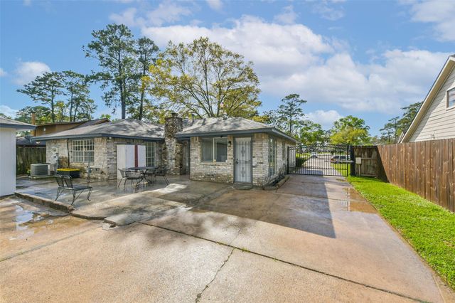 12330 San Lucia River Drive, Houston, TX 77050