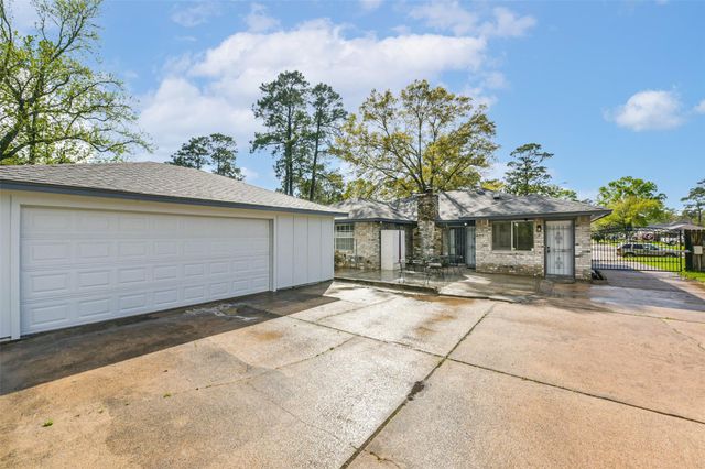 12330 San Lucia River Drive, Houston, TX 77050