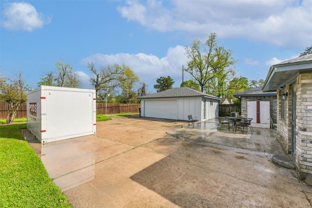 12330 San Lucia River Drive, Houston, TX 77050