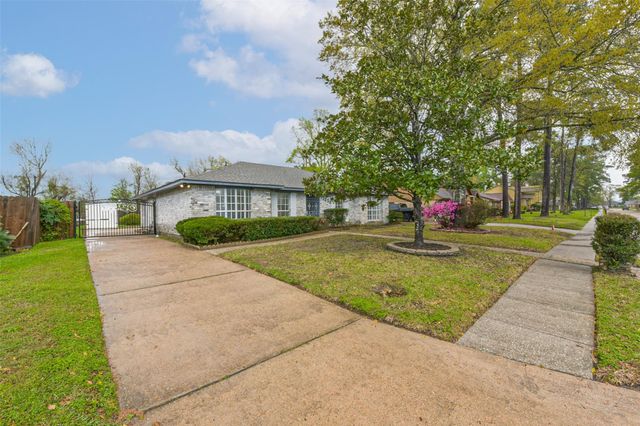 12330 San Lucia River Drive, Houston, TX 77050