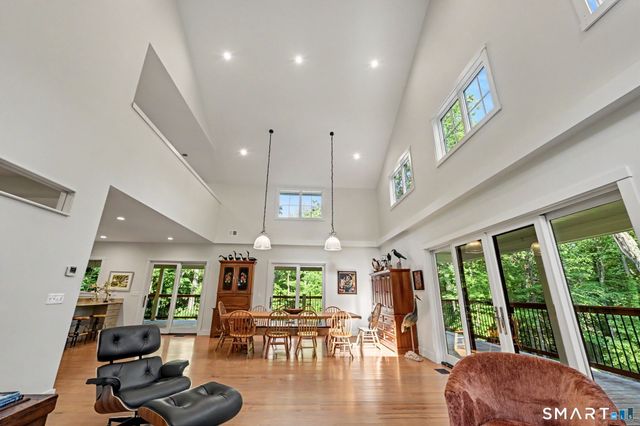 35 Hickory Hill Road, Wilton, CT 06897