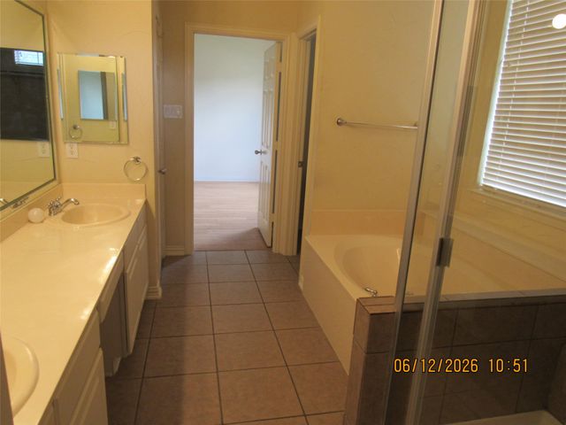 4100 Woodland Trail, Carrollton, TX 75007