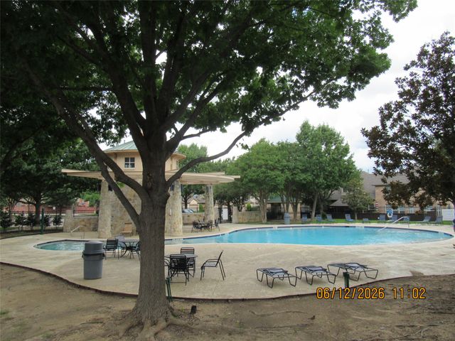 4100 Woodland Trail, Carrollton, TX 75007