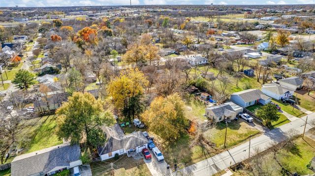 1207 Division Street, Greenville, TX 75401