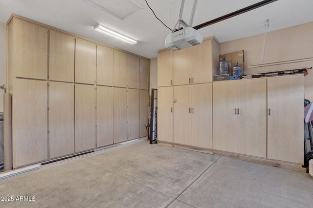 10226 E LAKEVIEW Avenue, Mesa, AZ 85209