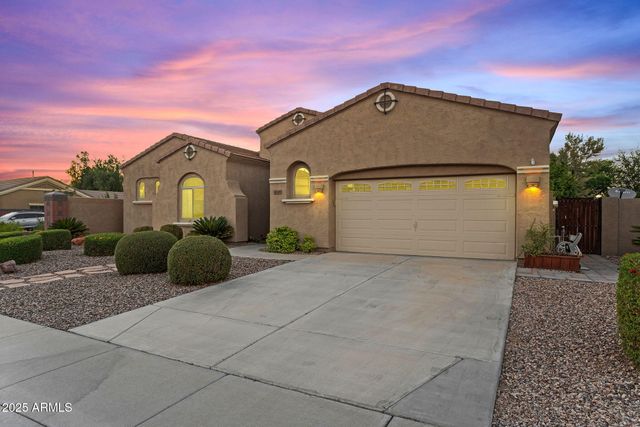 10226 E LAKEVIEW Avenue, Mesa, AZ 85209