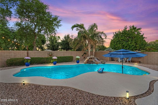 10226 E LAKEVIEW Avenue, Mesa, AZ 85209