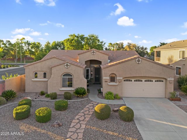 10226 E LAKEVIEW Avenue, Mesa, AZ 85209