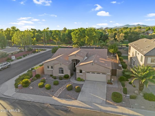 10226 E LAKEVIEW Avenue, Mesa, AZ 85209