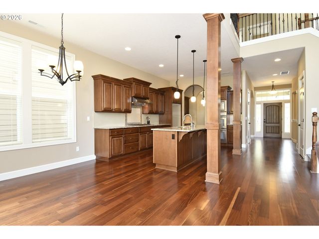15325 Nw DOMINION Dr, Portland, OR 97229