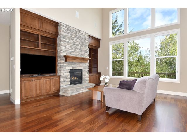 15325 Nw DOMINION Dr, Portland, OR 97229