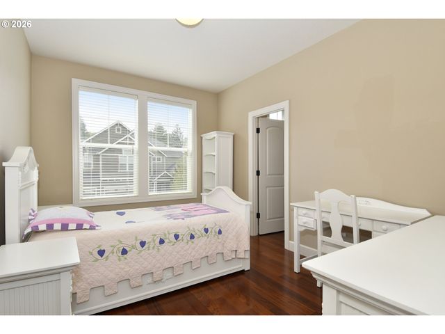 15325 Nw DOMINION Dr, Portland, OR 97229