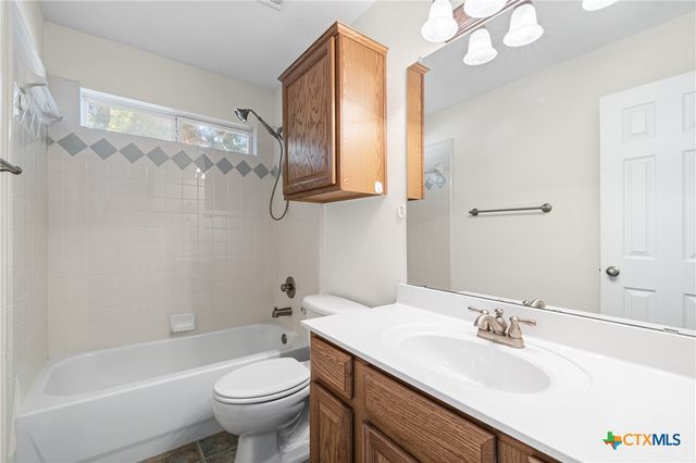 16 Buckskin Loop, Belton, TX 76513