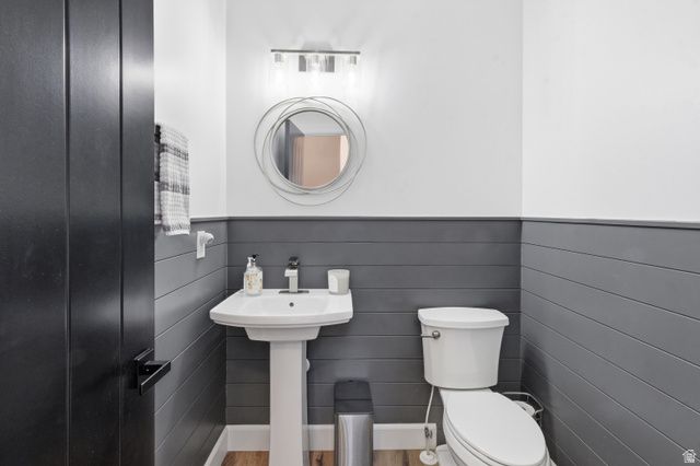 724 W 50 N, Hyrum, UT 84319