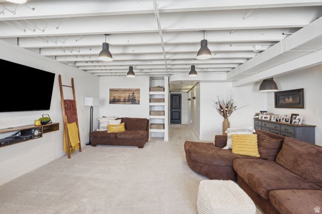 724 W 50 N, Hyrum, UT 84319