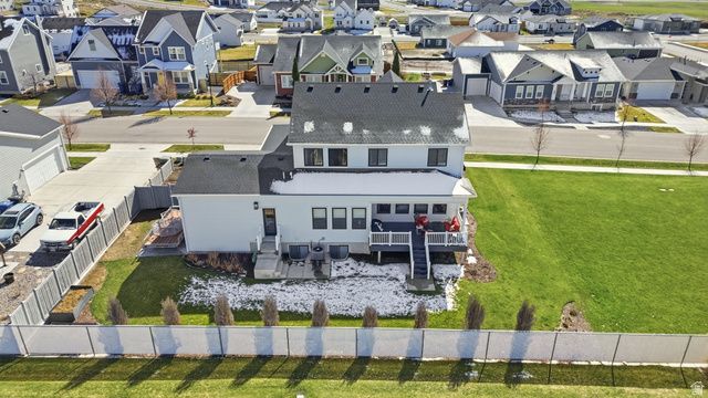 724 W 50 N, Hyrum, UT 84319