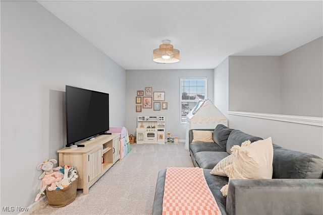 146 Reserve Drive, Tallmadge, OH 44278