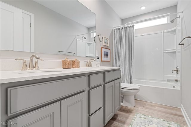 146 Reserve Drive, Tallmadge, OH 44278