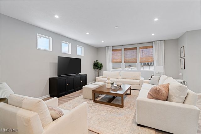 146 Reserve Drive, Tallmadge, OH 44278