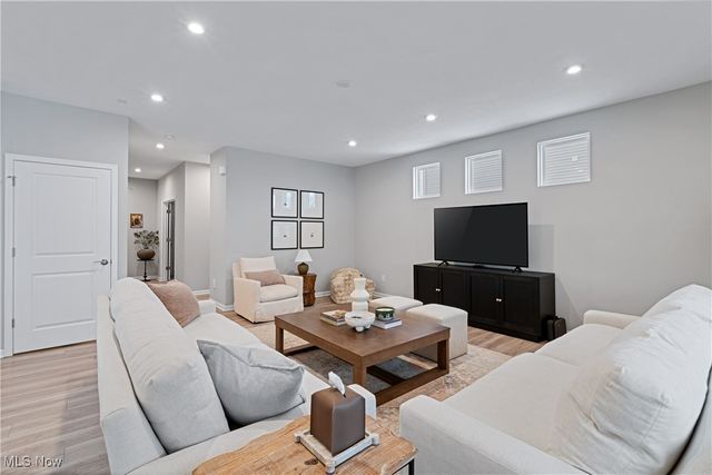 146 Reserve Drive, Tallmadge, OH 44278