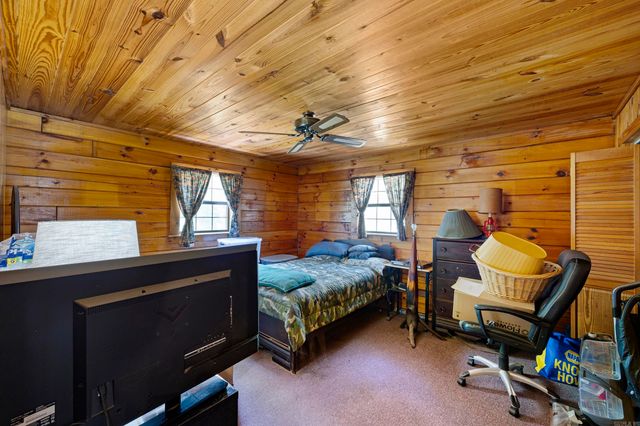 425 Hartwick Ln Lane, Atkins, AR 72823
