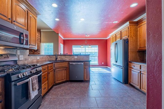 12920 Hedy Avenue, Newalla, OK 74857