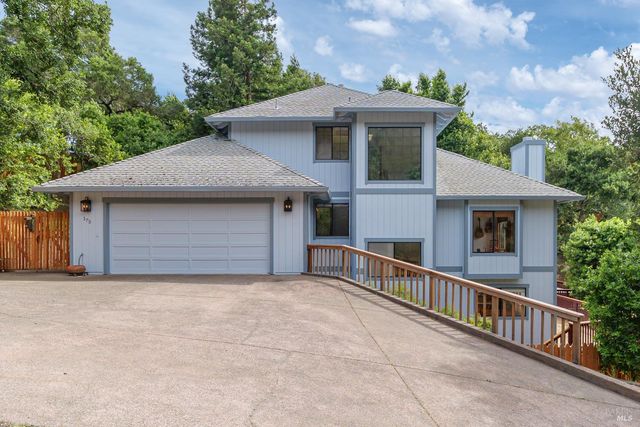 175 Grandview Ave, Novato, CA 94945