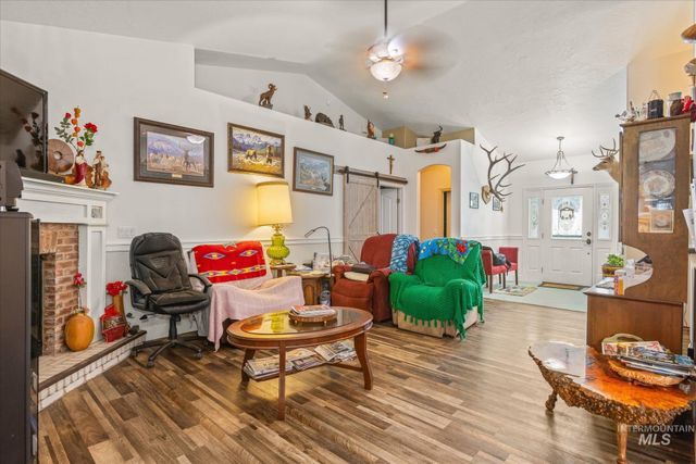 2885 N. Rough Stone Way, Meridian, ID 83646