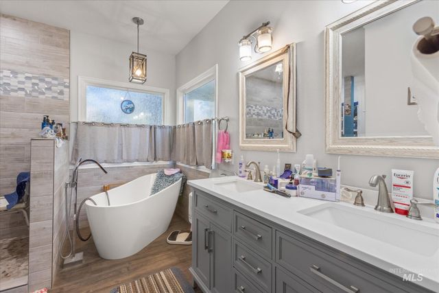 2885 N. Rough Stone Way, Meridian, ID 83646